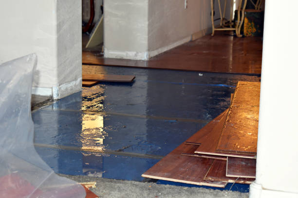 Professional Emergency Water Damage Restoration technician working in Oxford, NJ